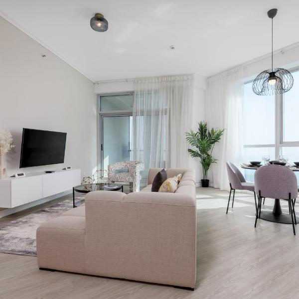 Maison Privee - Modern Urban Retreat in the Heart of Dubai Marina