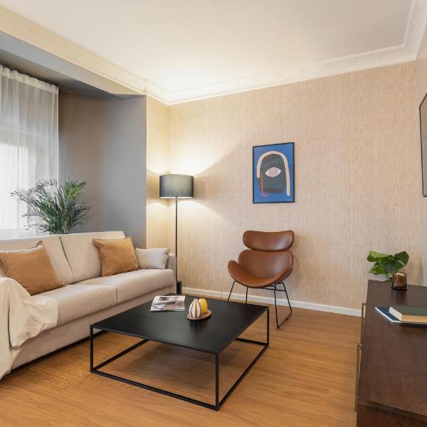 Rafael Apartment by Olala Homes