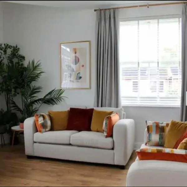 Clement House, York, Free EV and parking, hotel in York