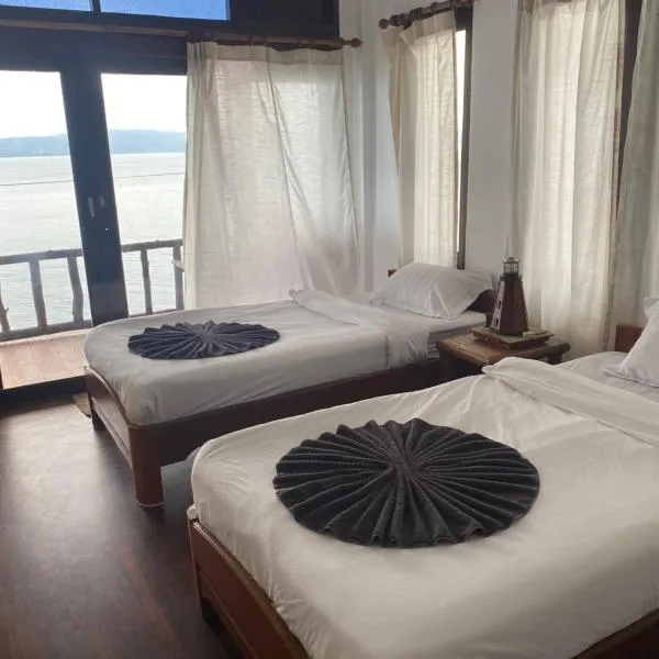 Lighthouse Bungalows, hotel a Haad Rin