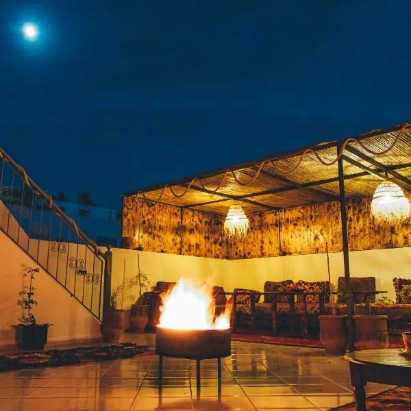 CHILL SURFER HOSTEL, hotel v destinaci Tamraght Ouzdar