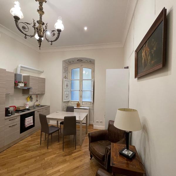Casa Claudia Giulio Cesare, Rome