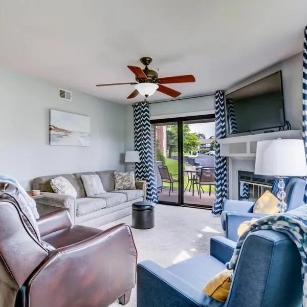 Tranquil 2-Bedroom Pointe Royale Condo, hotel u gradu Brenson