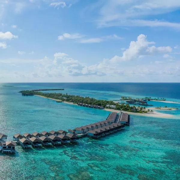 Le Meridien Maldives Resort & Spa, отель в городе Атолл Лавияни