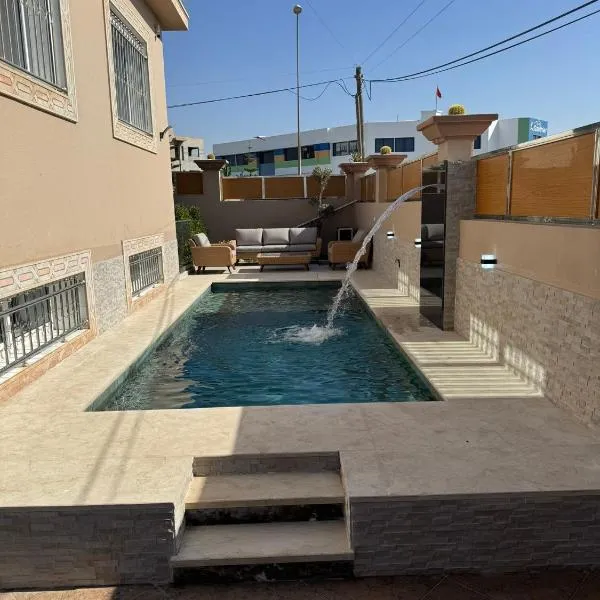 Villa Rêve d'Agadir - Piscine Founty - Parking - Confort et Spacieuse villa familliale privée, hotel in Agadir