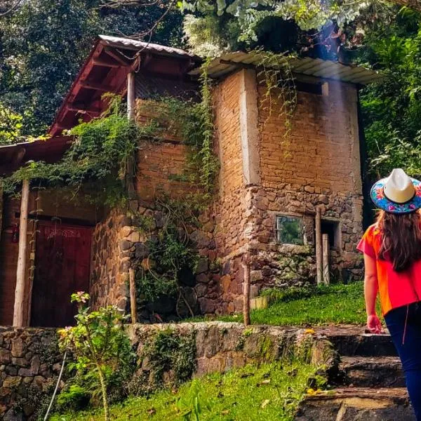 Eco-Hotel Mayachik, hotel in San Juan La Laguna
