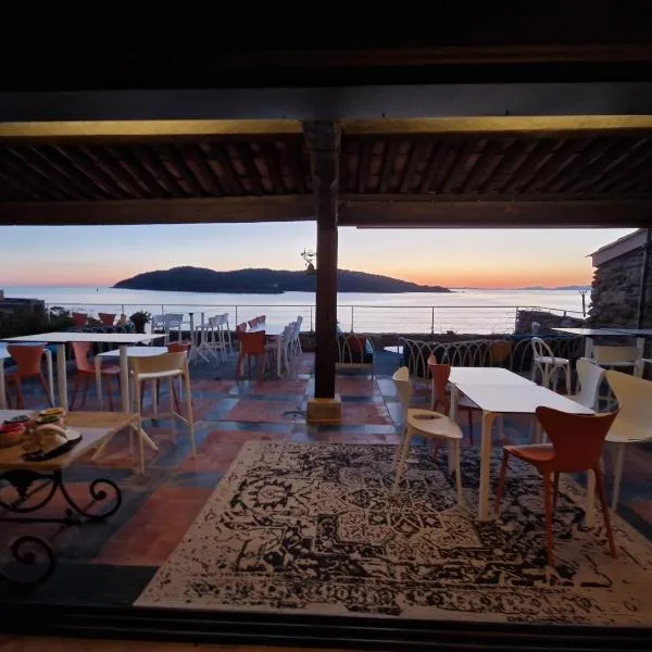 VILLA MANDRAGORE Ile du Levant, ξενοδοχείο σε Île du Levant