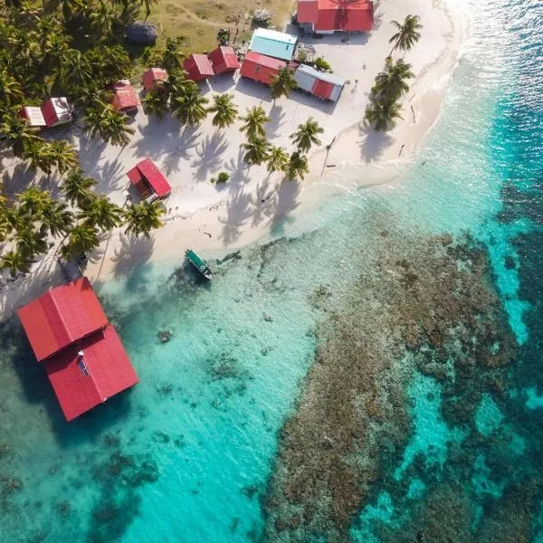 Cabaña privada en Guna Yala isla Diablo baño compartido, hotel em Cagantupo