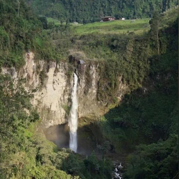 Hostal La Laguna, khách sạn ở Villamaría