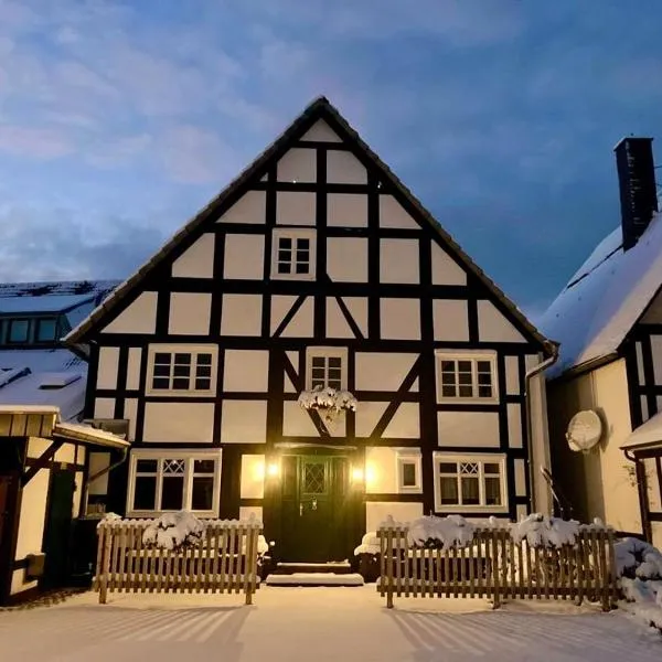 Fachwerkhaus im Sauerland - Goldhase Anno 1700, hotel i Medebach