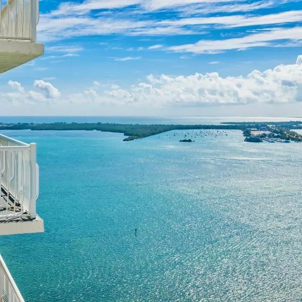 Brickell Miami Unit, Amazing view, balcony, Pool, 1 free Parking, hotel em Miami