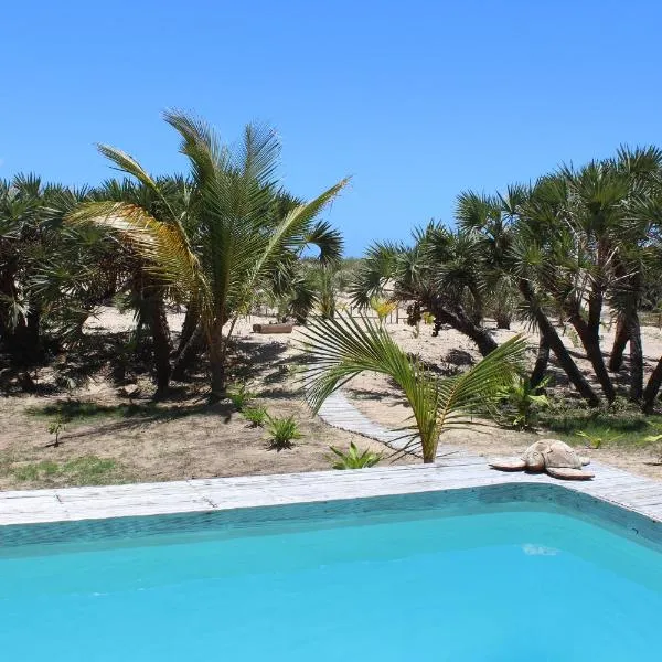 Sunset Villa - Beachfront Villa with Private Pool by Karula, hotel v destinaci Cabo Nhamua