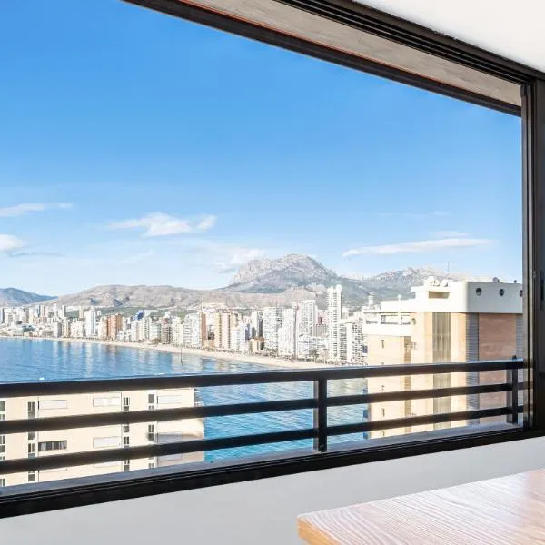 Trinisol Apartment Sea Views 6E Levante Beach, Hotel in Benidorm