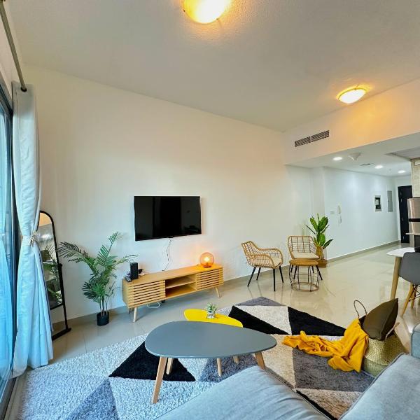 Luxury & Centric Flat with Balcony views in Marina, Dubái