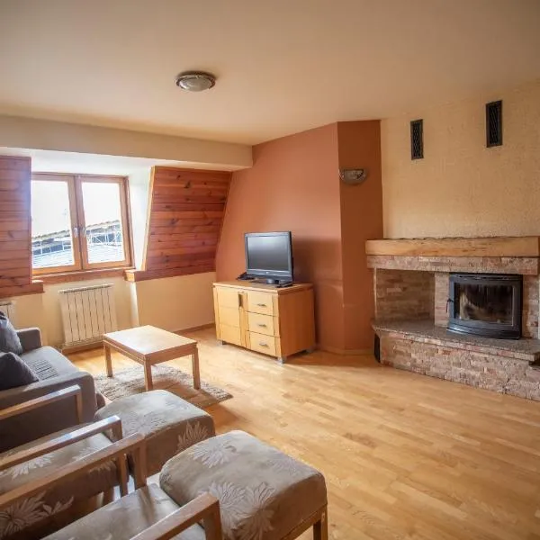 Apartman 204 Aparthotel Vučko Jahorina private host, ξενοδοχείο στη Τζαχορίνα