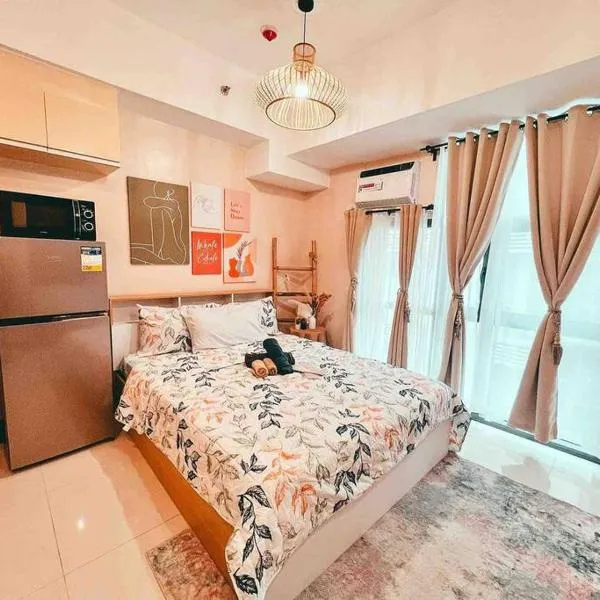 Condo Unit Viceroy Residences Mckinley Hill cd22b, hotel in Manila