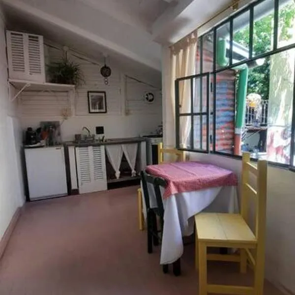 Bataclana Hospedaje y Residencia en Caminito, hotel in Buenos Aires