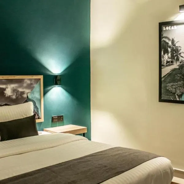 LOKAL Rooms x Shahrah-e-Faisal (Nursery), hotel en Karachi