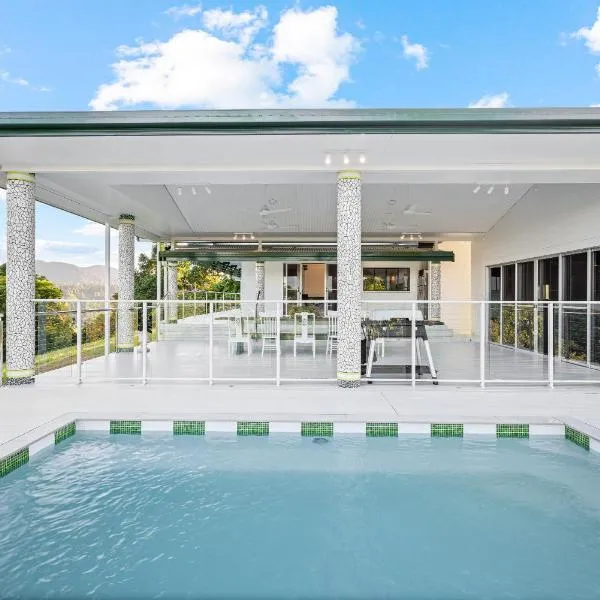 Spearmint House - Art Deco Gem in Misty Mountains、Berner Creekのホテル