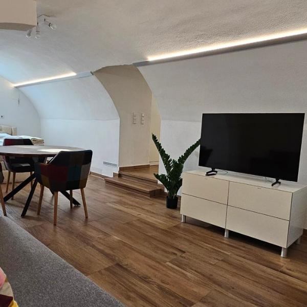 The Modern Cave Lodge - ComfyHome Apartments Stuttgart, Stuttgart