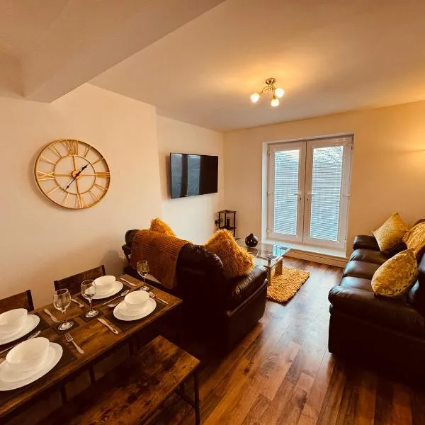 Spanish City View 2, Luxury Sea Front Apartment Free Onsite Parking, Hotel in Whitley Bay