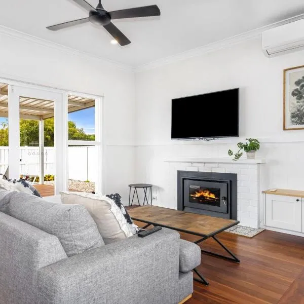 Fairbairn Family Beach Bungalow, hotel a Busselton