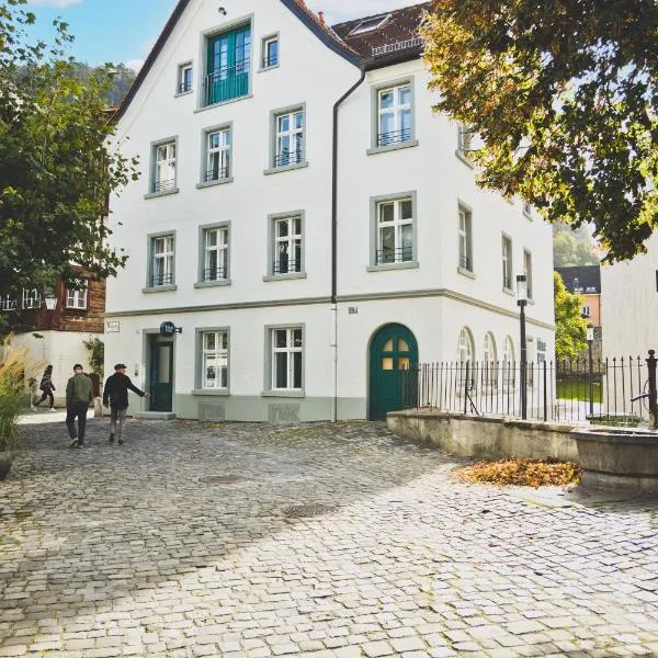 HOTEL BLAUE ROSE -digital check in-, hótel í Feldkirch