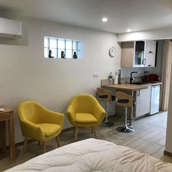 Studio neuf de 24m², Hotel in Brive-la-Gaillarde