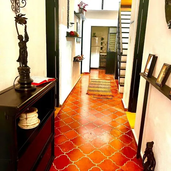 Titos Centric Home, hotel in Morelia