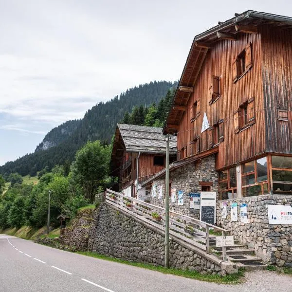 Auberge de Jeunesse HI La Clusaz, ξενοδοχείο στη La Clusaz