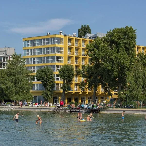 Hotel Lido, hotel v Siofoku
