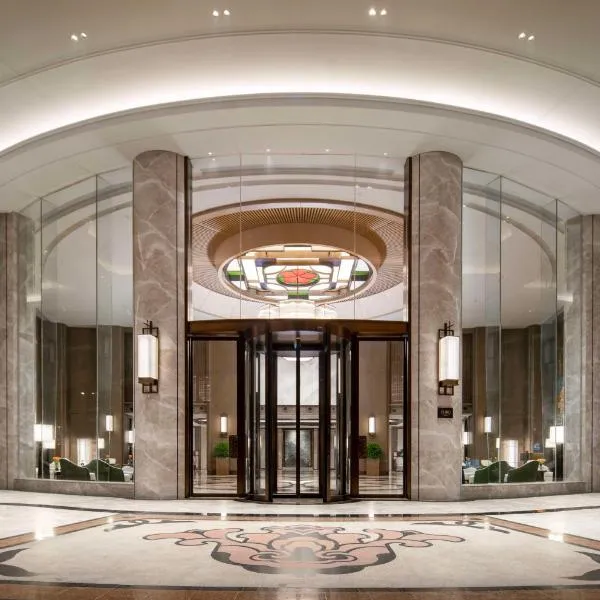 Yuexiu Hotel Guangzhou,Curio Collection by Hilton-Free shuttle between hotel and Exhibition Center during Canton Fair & Exhibitor Registration Counter, hotel v Kantonu