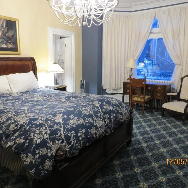 The Roses Heritage Inn, Hotel in St. John's