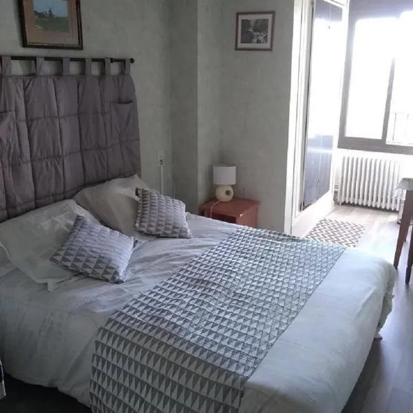Prades-dʼAubrac में, होटल Hôtel Moderne