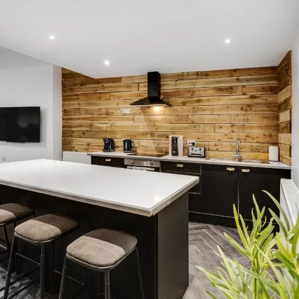 HARROW LODGE - Strictly NO Parties, hotel in Liverpool