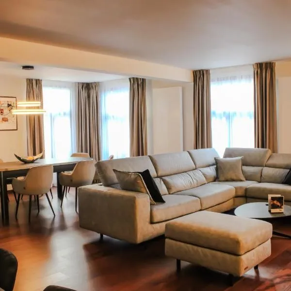 Botanique Suites AirBnB, Antwerp, hotel in Antwerpen