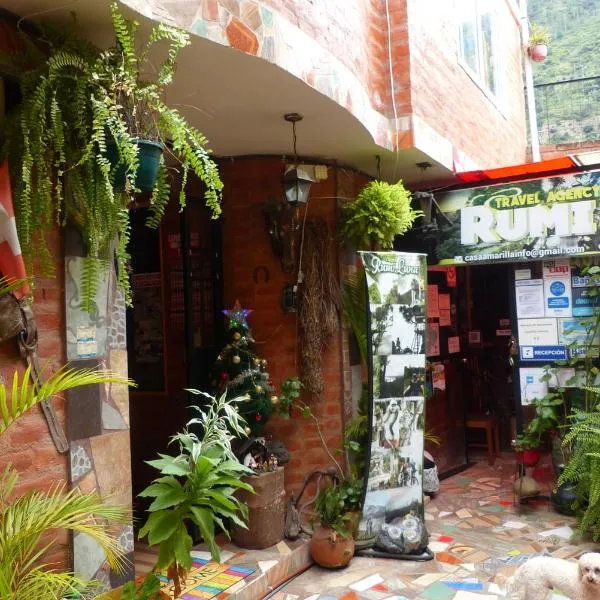 Hostal La Casa Amarilla City, hotel in Baños