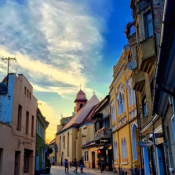 Aki Apartment, hotel in Braşov