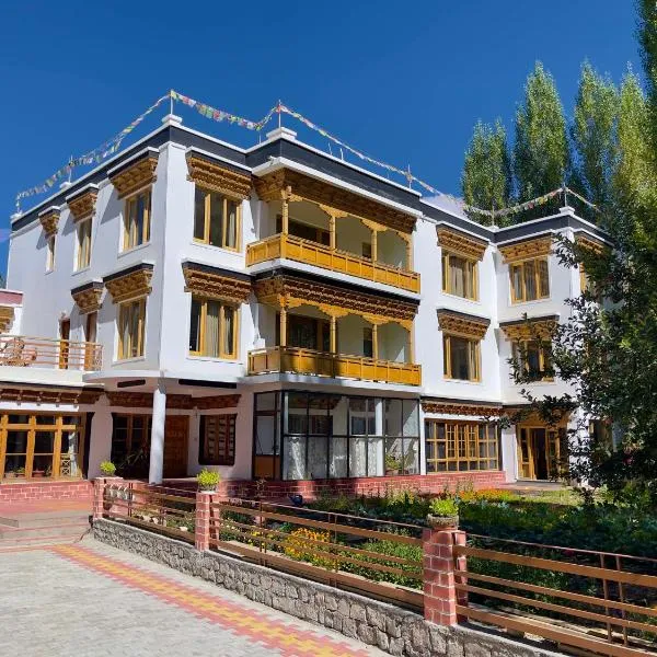 Rock Castle Residency, hotel in Leh