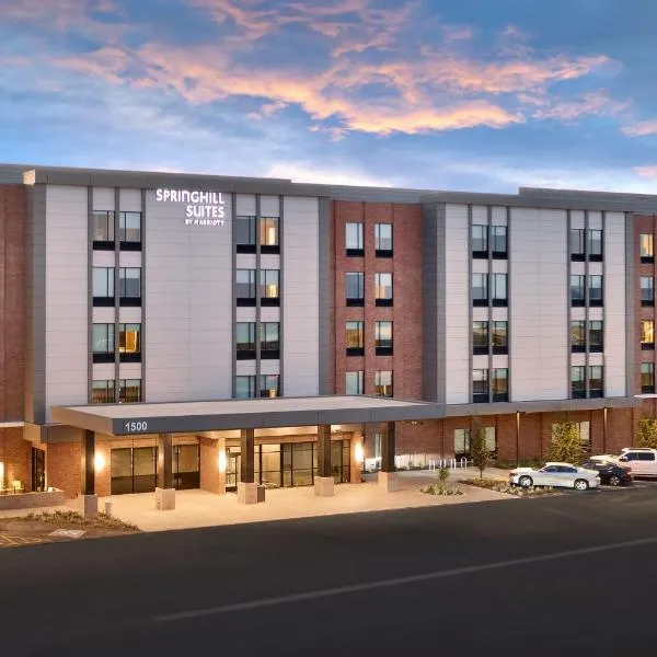 SpringHill Suites by Marriott Phoenix Scottsdale, hotel in Scottsdale
