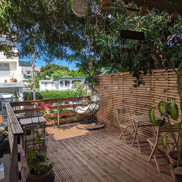 Gite Urbain Mafate Café, hotel en Saint-Denis