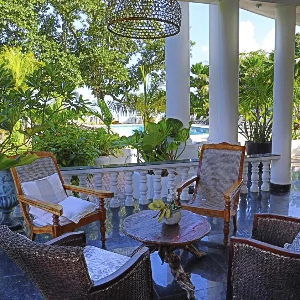 Viesnīca Chateau Elysium pilsētā Bovalona