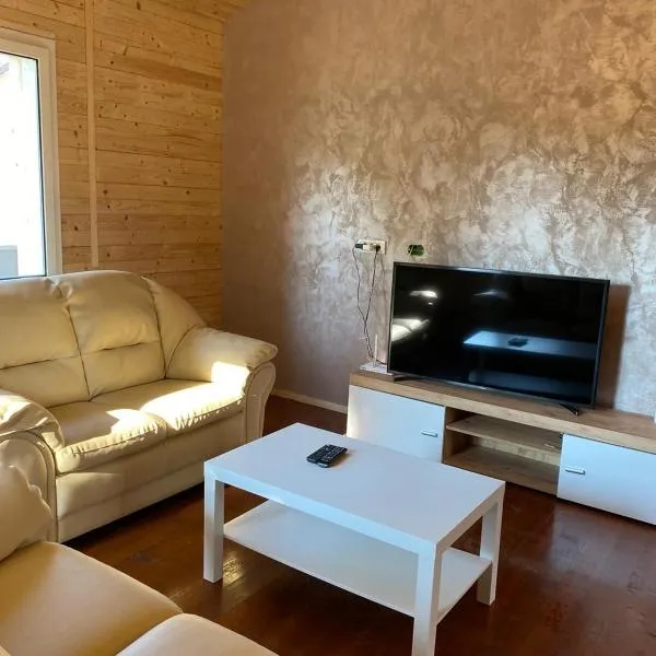 Cabana DEBORAH , Fardea lacu Surduc, hôtel à Fîrdea