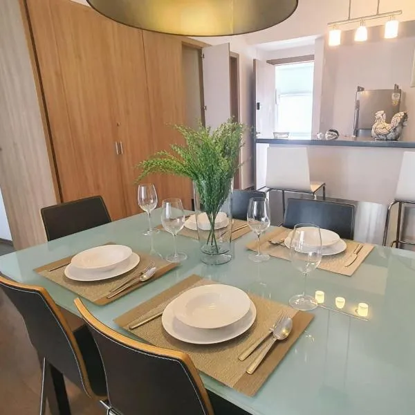 On Paseo de la Reforma, great location, luxurious, pool, gym, hotel a Ciutat de Mèxic