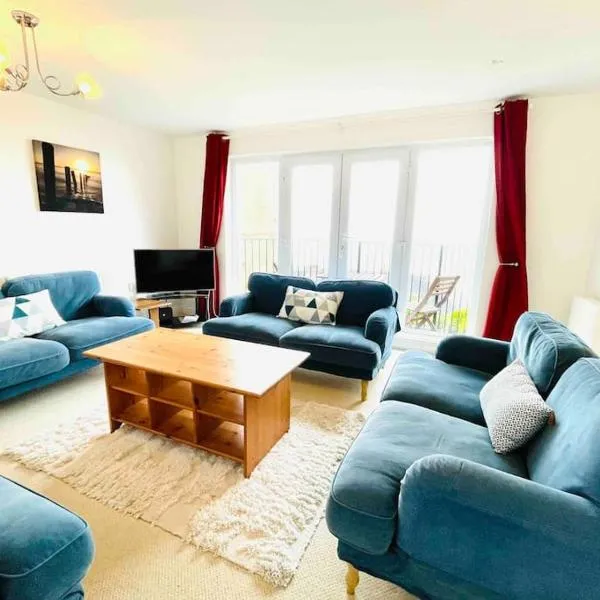 St Joseph’s Spacious Family Holiday Home Sea Views, Hotel in Ventnor