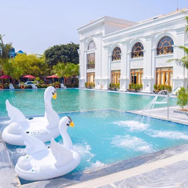 Hòa Nam Hotel, hotel in Nam Dương