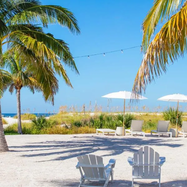 The Molloy - A Boutique Beach Resort, hotel in St. Pete Beach