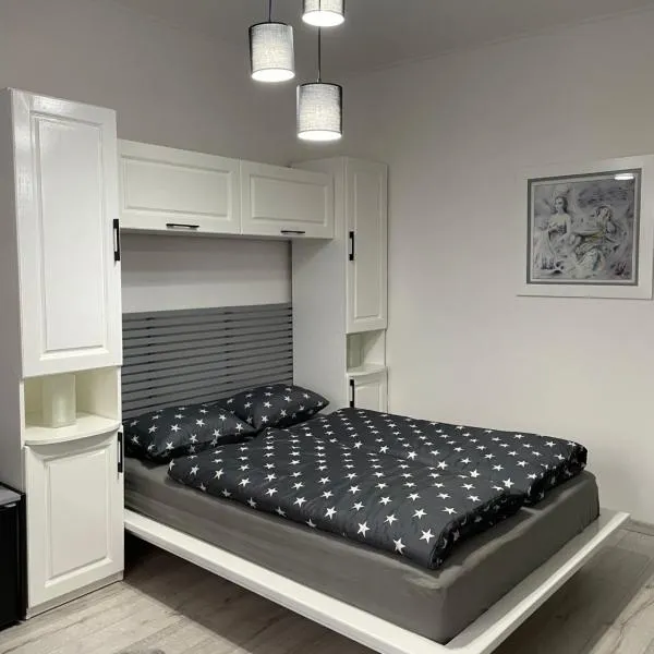 M&M apartments, hotel en Tivat
