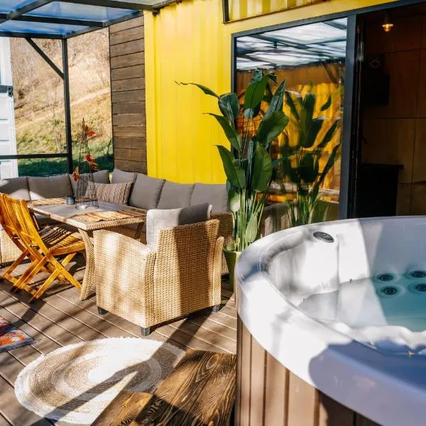 Gipsy Village Park Hotel、Asuretʼiのホテル