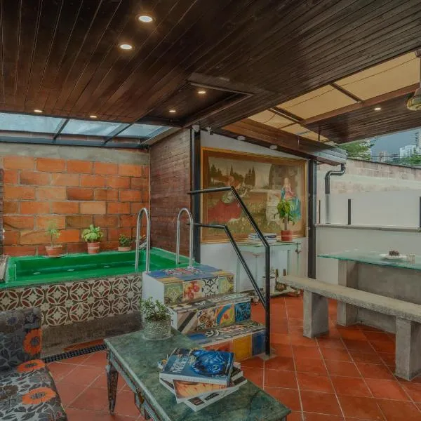 Casa Los Naranjos Hostal, hotel en Medellín